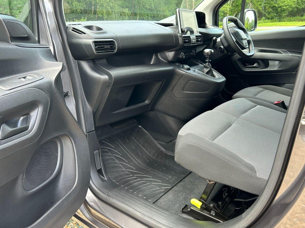 PEUGEOT PARTNER 1.5 BlueHDi 1000 Professional 2020