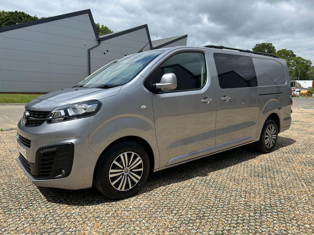 VAUXHALL VIVARO 3100 2.0 Turbo D 120 Sportive CrewCab LWB 2020