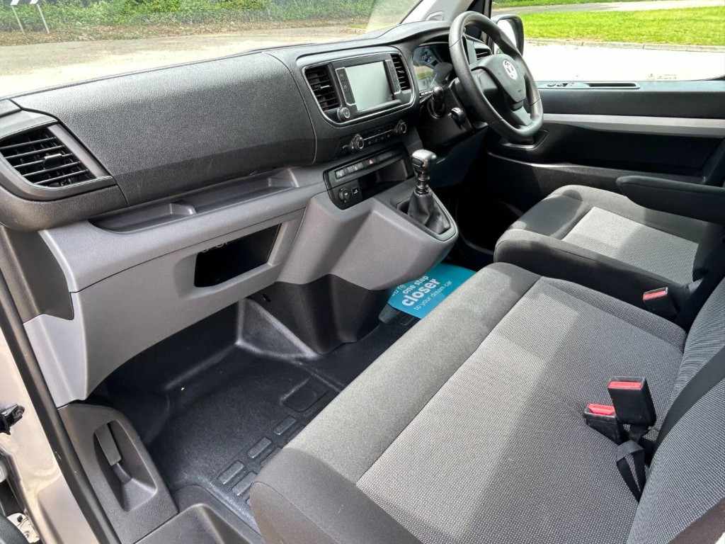 VAUXHALL VIVARO 3100 2.0 Turbo D 120 Sportive CrewCab LWB 2020