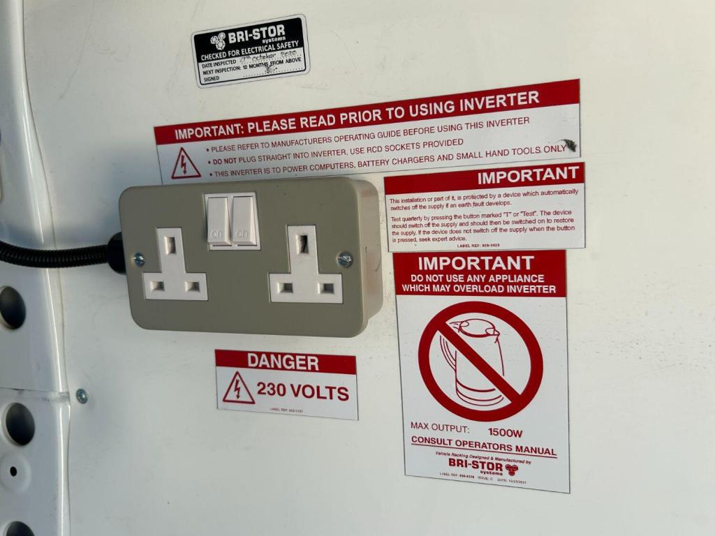 RENAULT MASTER 2.3 FWD MM35 dCi 135 Business  2021