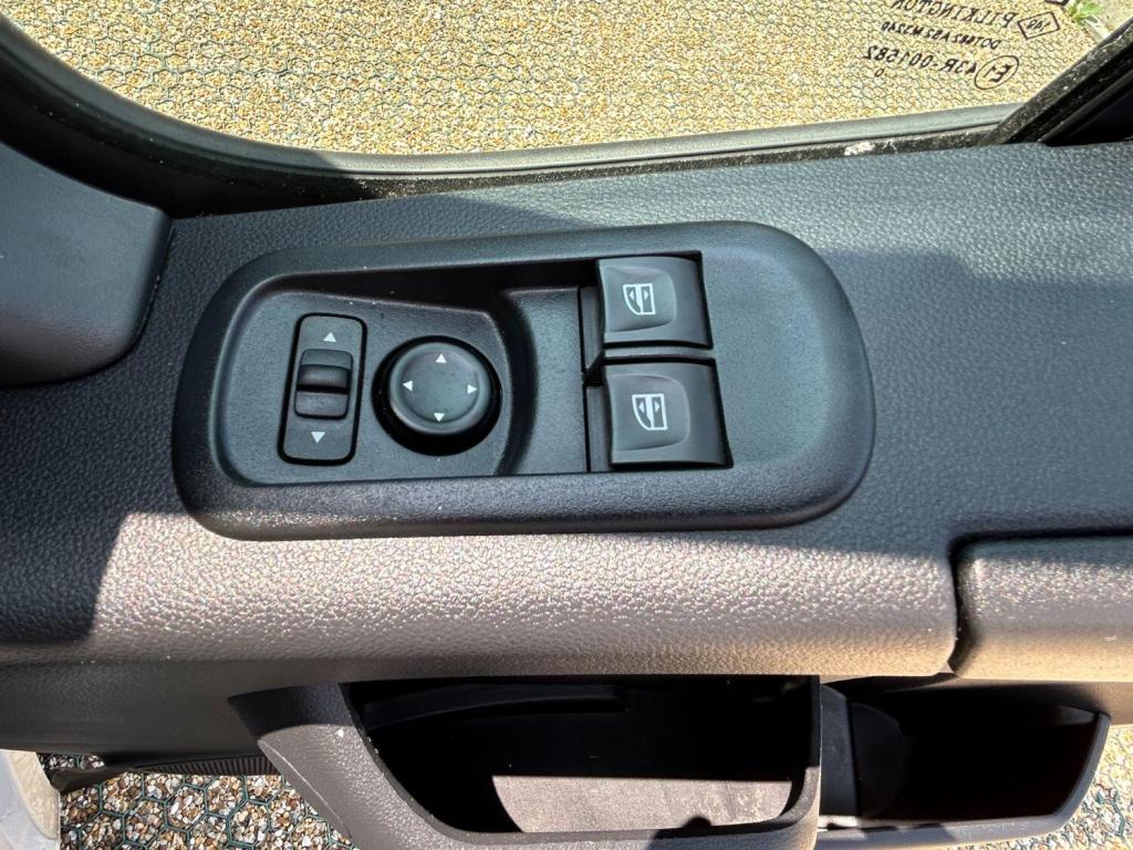 RENAULT MASTER 2.3 FWD MM35 dCi 135 Business  2021