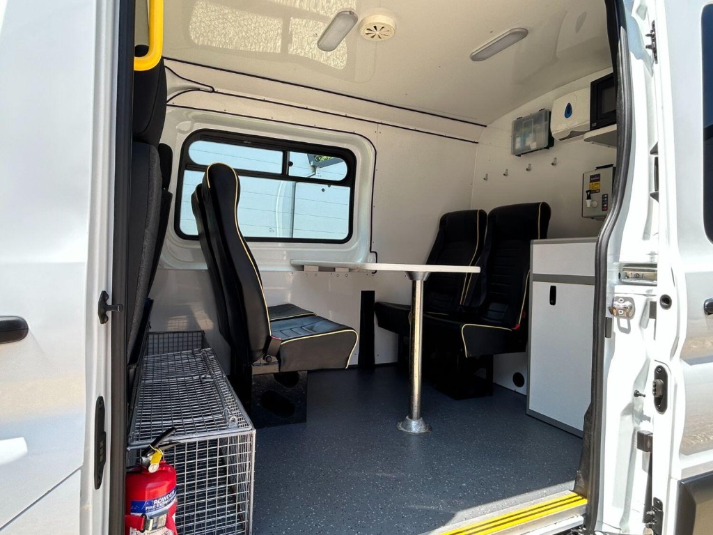 FORD TRANSIT 2.0 350 WELFARE CREW VAN LWB 2020