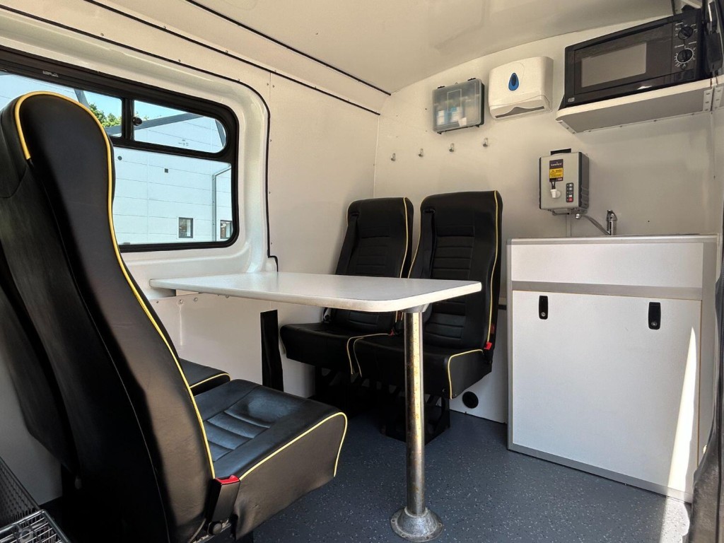 FORD TRANSIT 2.0 350 WELFARE CREW VAN LWB 2020