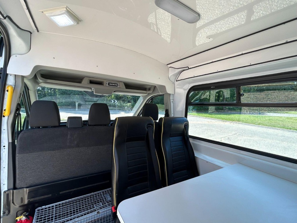 FORD TRANSIT 2.0 350 WELFARE CREW VAN LWB 2020