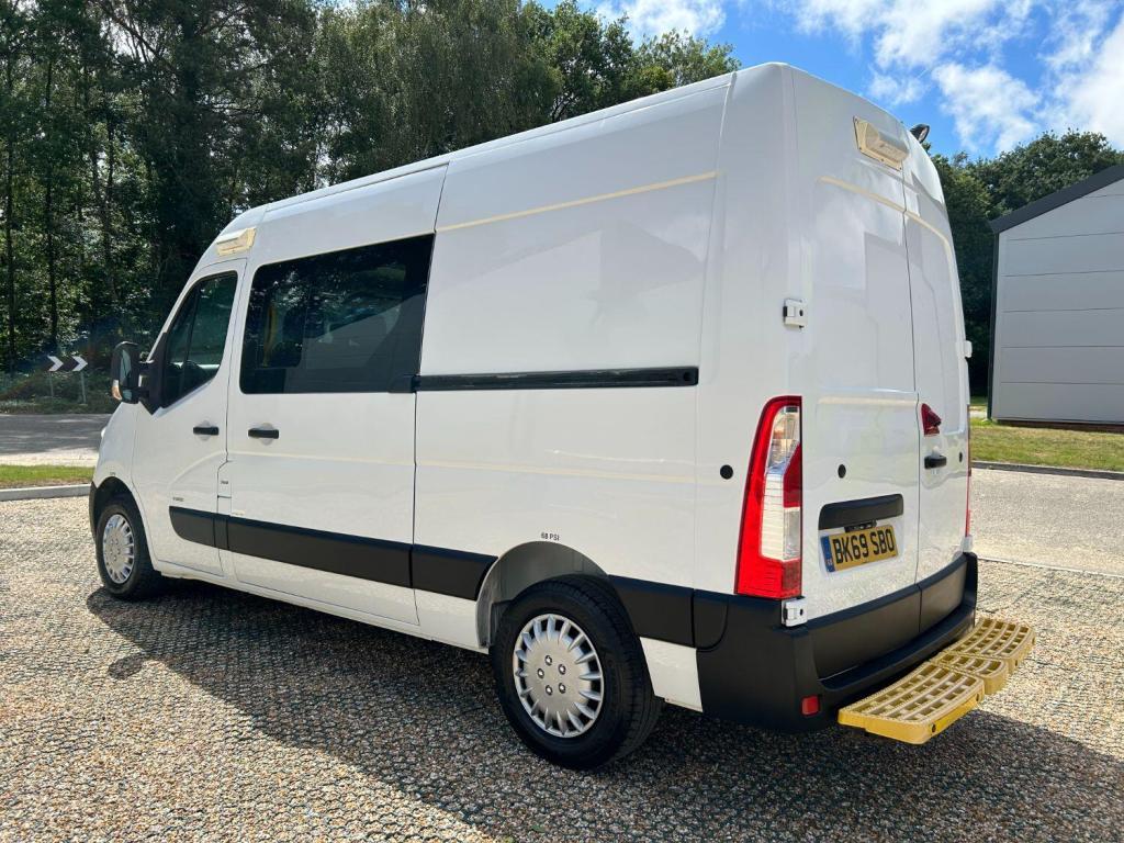 VAUXHALL MOVANO 2.3 CDTi 3500 CREWCAB WELFARE VAN 2019