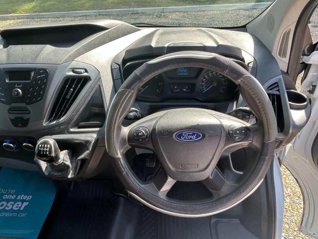 FORD TRANSIT CUSTOM 270 2.2 TDCI SWB  2015