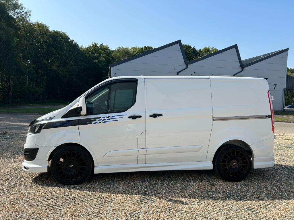 FORD TRANSIT CUSTOM 270 2.2 TDCI SWB  2015