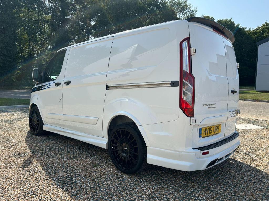 FORD TRANSIT CUSTOM 270 2.2 TDCI SWB  2015