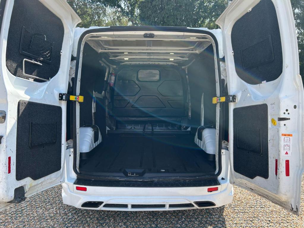 FORD TRANSIT CUSTOM 270 2.2 TDCI SWB  2015