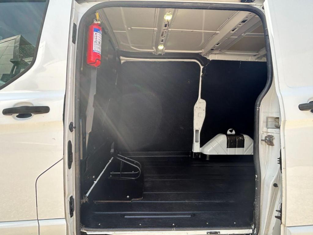 FORD TRANSIT CUSTOM 270 2.2 TDCI SWB  2015