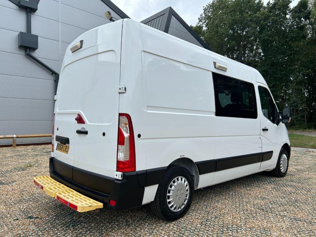 VAUXHALL MOVANO 2.3 CDTi 3500 WELFARE CREW VAN 2019