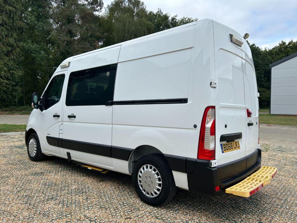 VAUXHALL MOVANO 2.3 CDTi 3500 WELFARE CREW VAN 2019
