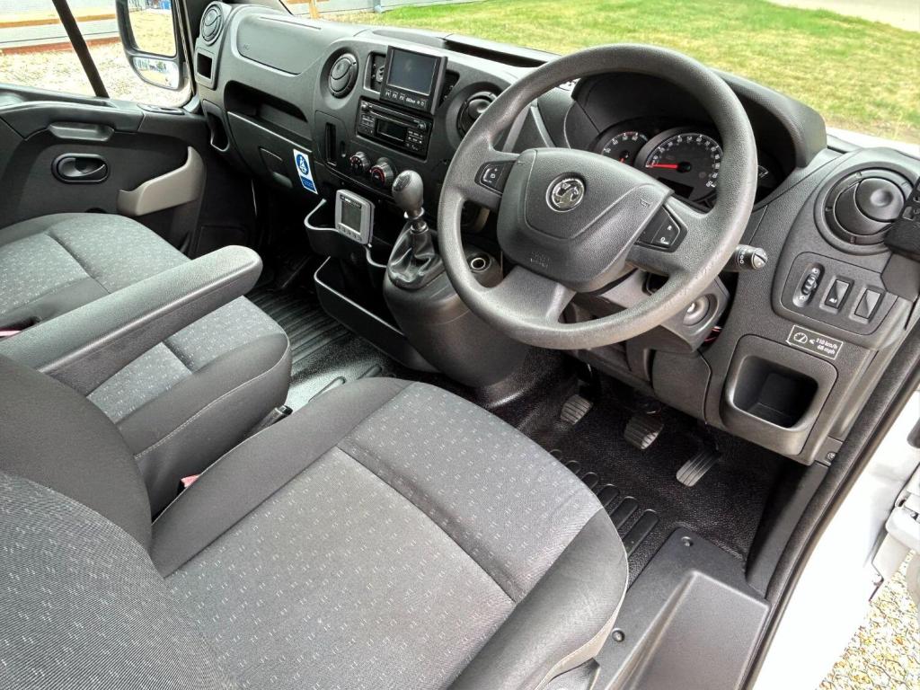 VAUXHALL MOVANO 2.3 CDTi 3500 WELFARE CREW VAN 2019