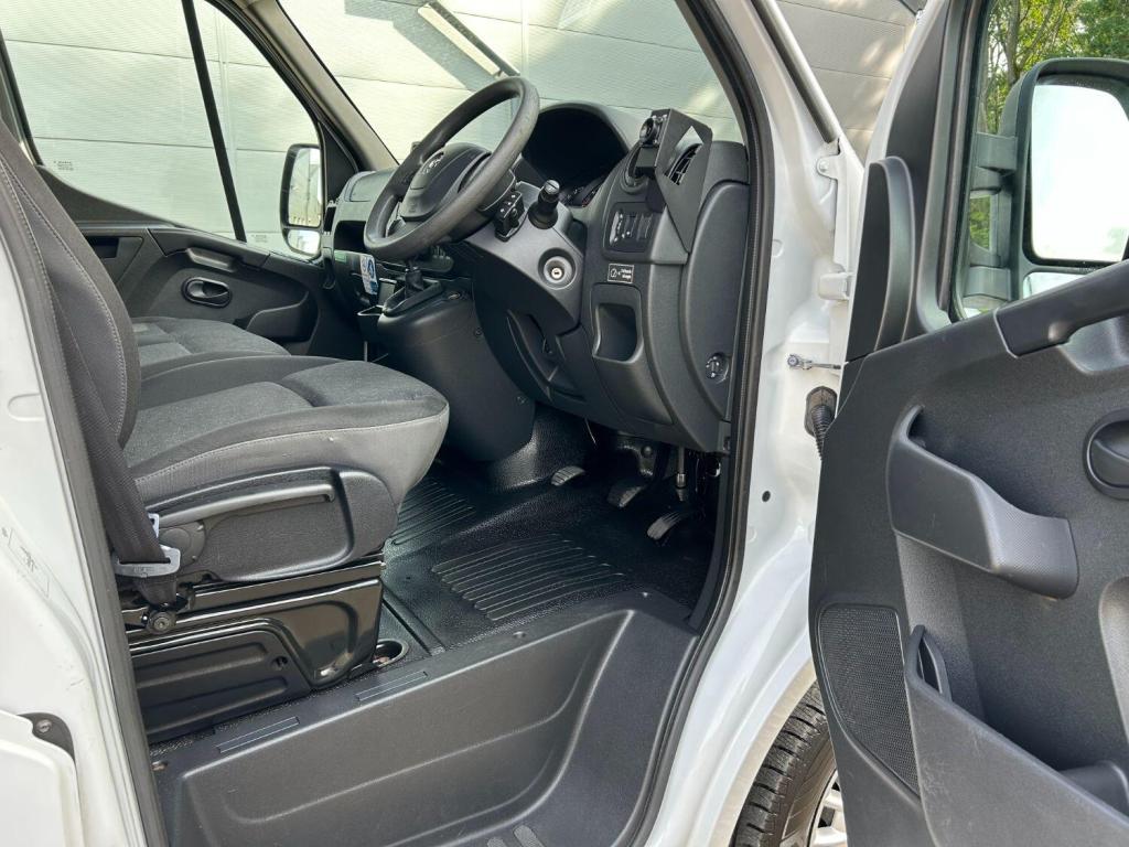 VAUXHALL MOVANO 2.3 CDTi 3500 WELFARE CREW VAN 2019