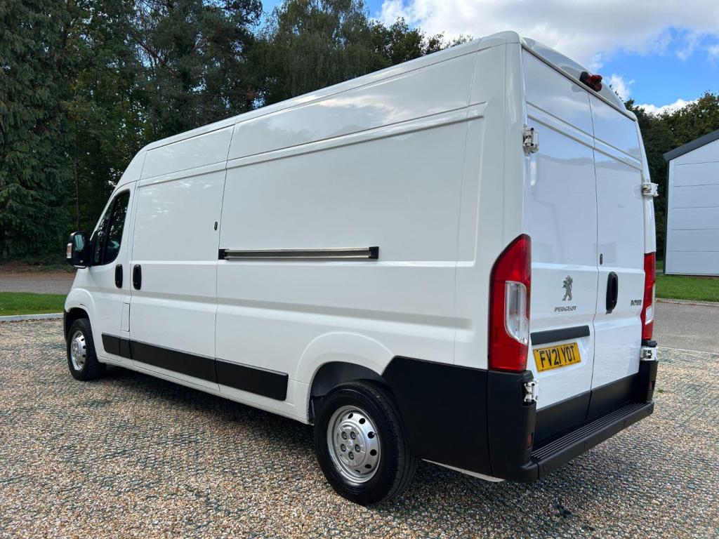 PEUGEOT BOXER 2.2 BlueHDi 335 Professional 2021