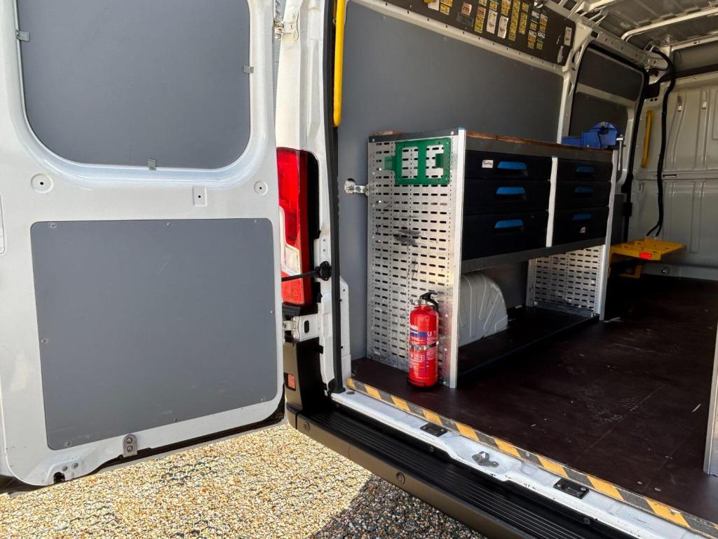 PEUGEOT BOXER 2.2 BlueHDi 335 Professional 2021