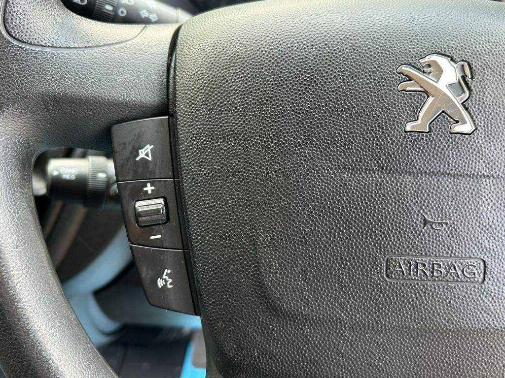 PEUGEOT BOXER 2.2 BlueHDi 335 Professional 2021