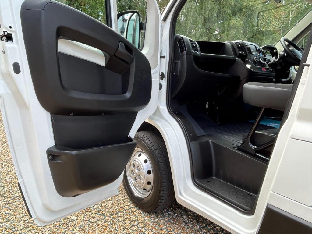 PEUGEOT BOXER 2.2 BlueHDi 335 Professional 2021