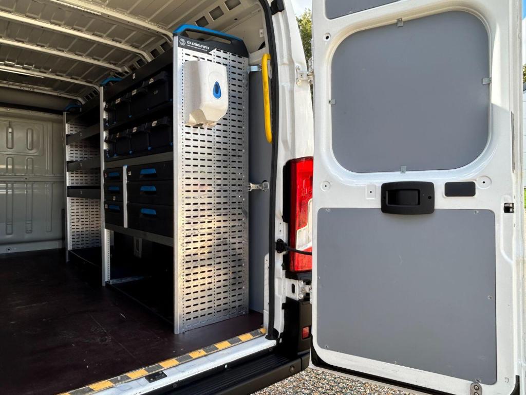 PEUGEOT BOXER 2.2 BlueHDi 335 Professional 2021