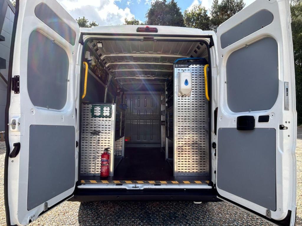 PEUGEOT BOXER 2.2 BlueHDi 335 Professional 2021