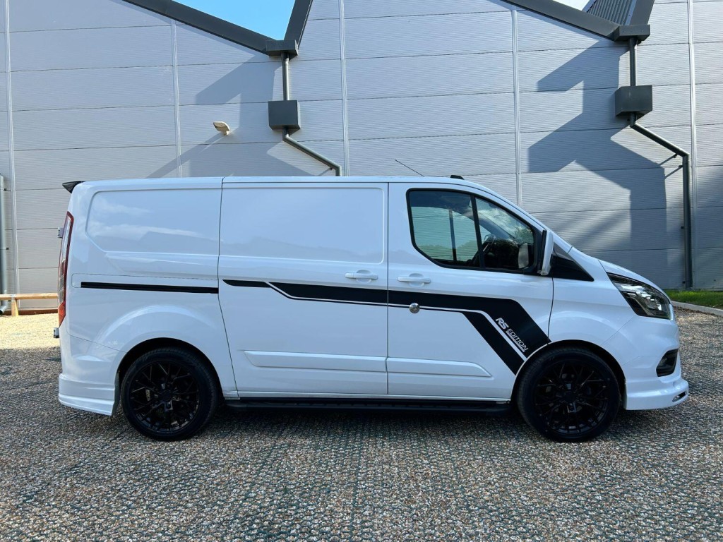 View FORD TRANSIT CUSTOM 320 Trend 2.0 130 SWB 