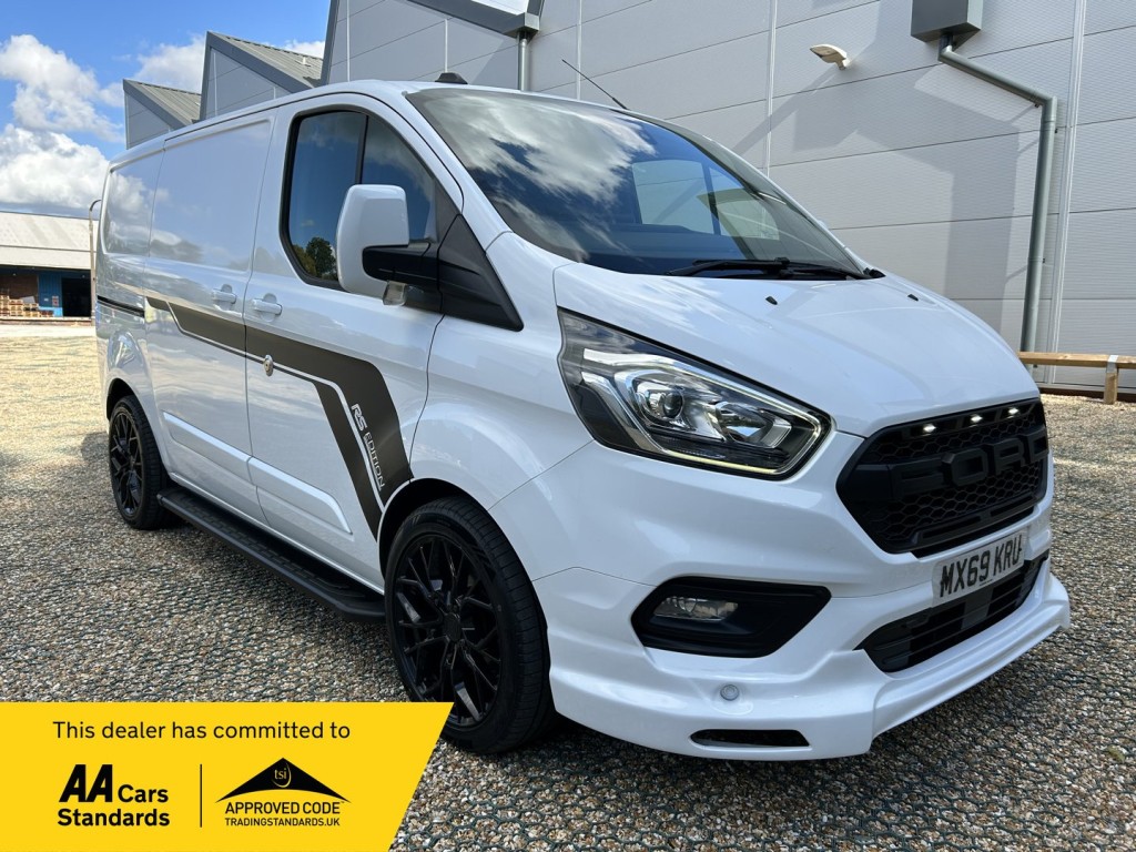 View FORD TRANSIT CUSTOM 320 Trend 2.0 130 SWB 