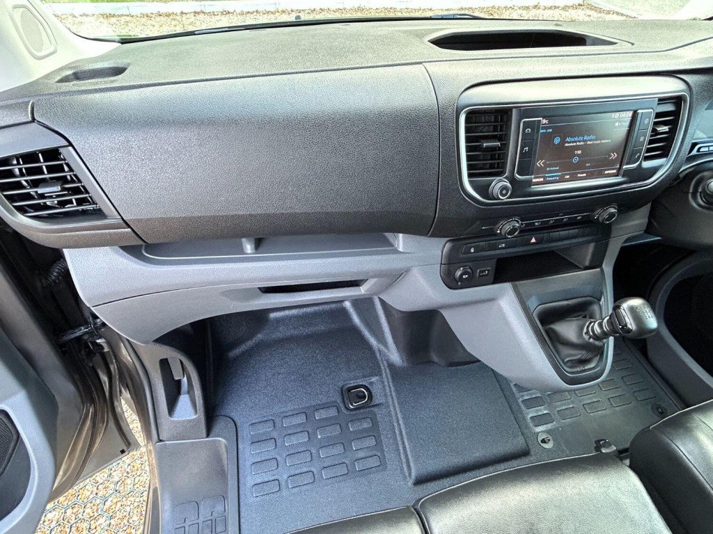 PEUGEOT EXPERT 2.0 BlueHDi 145 Professional Premium 2022