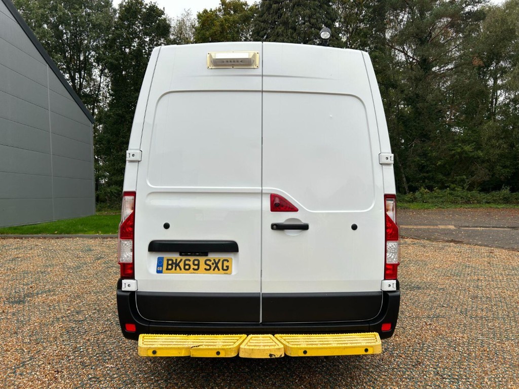 VAUXHALL MOVANO 3500 WELFARE CREW VAN 2.3 CDTi 130  2020