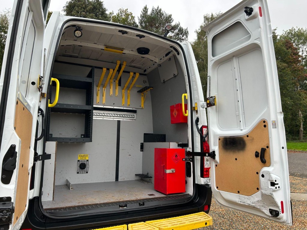 VAUXHALL MOVANO 3500 WELFARE CREW VAN 2.3 CDTi 130  2020