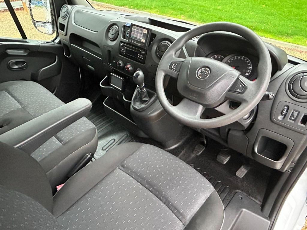 VAUXHALL MOVANO 3500 WELFARE CREW VAN 2.3 CDTi 130  2020