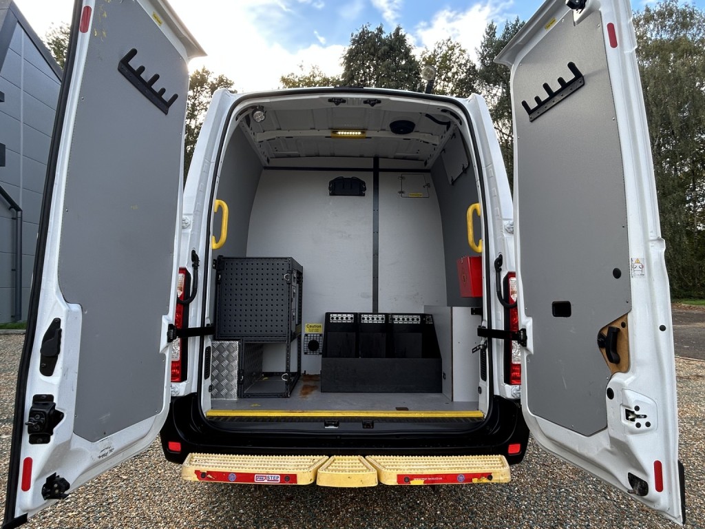 VAUXHALL MOVANO 2.3 CDTi 3500 WELFARE CREW VAN 2019