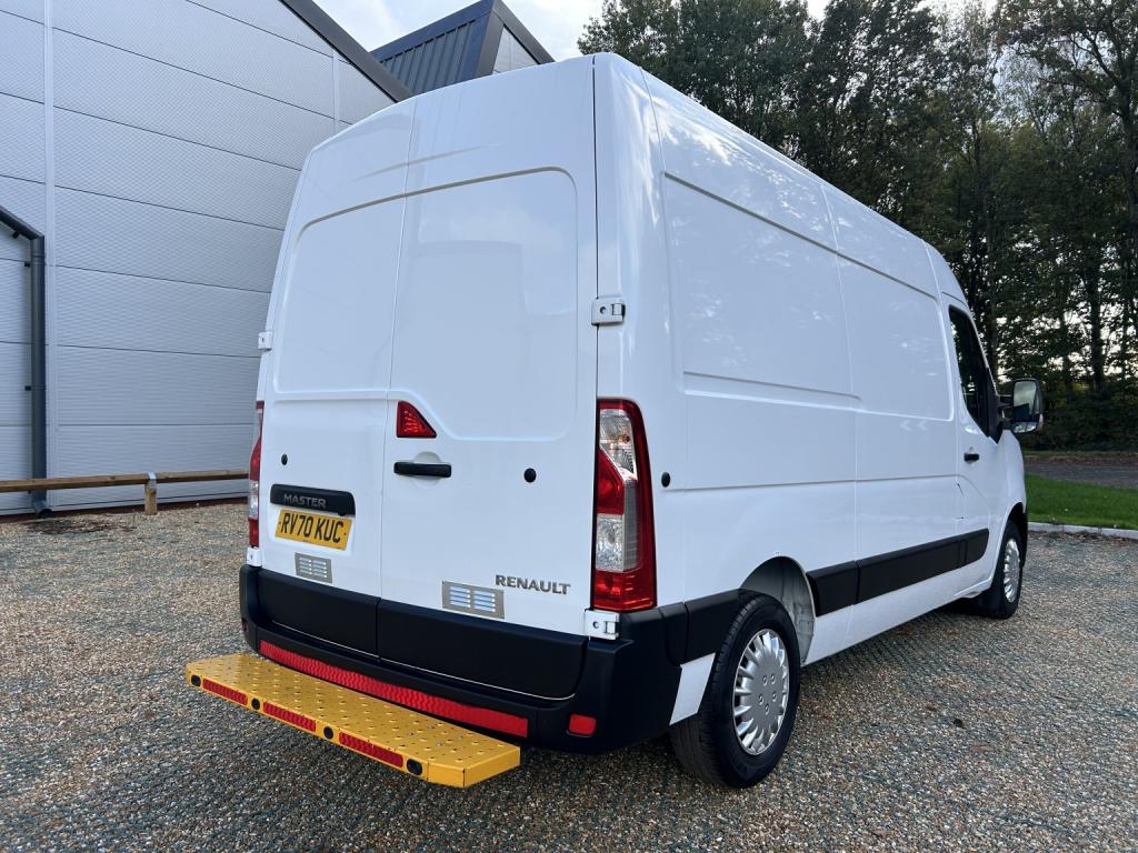 RENAULT MASTER 2.3 FWD MM35 dCi 135 Business MY19 2020