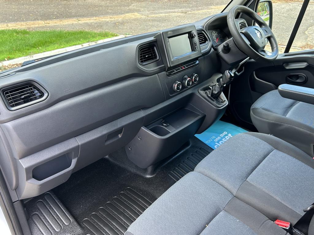 RENAULT MASTER 2.3 FWD MM35 dCi 135 Business MY19 2020