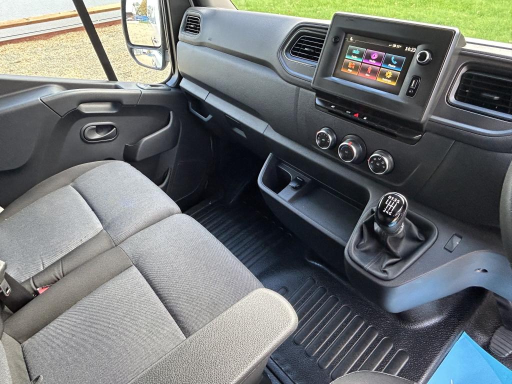 RENAULT MASTER 2.3 FWD MM35 dCi 135 Business MY19 2020