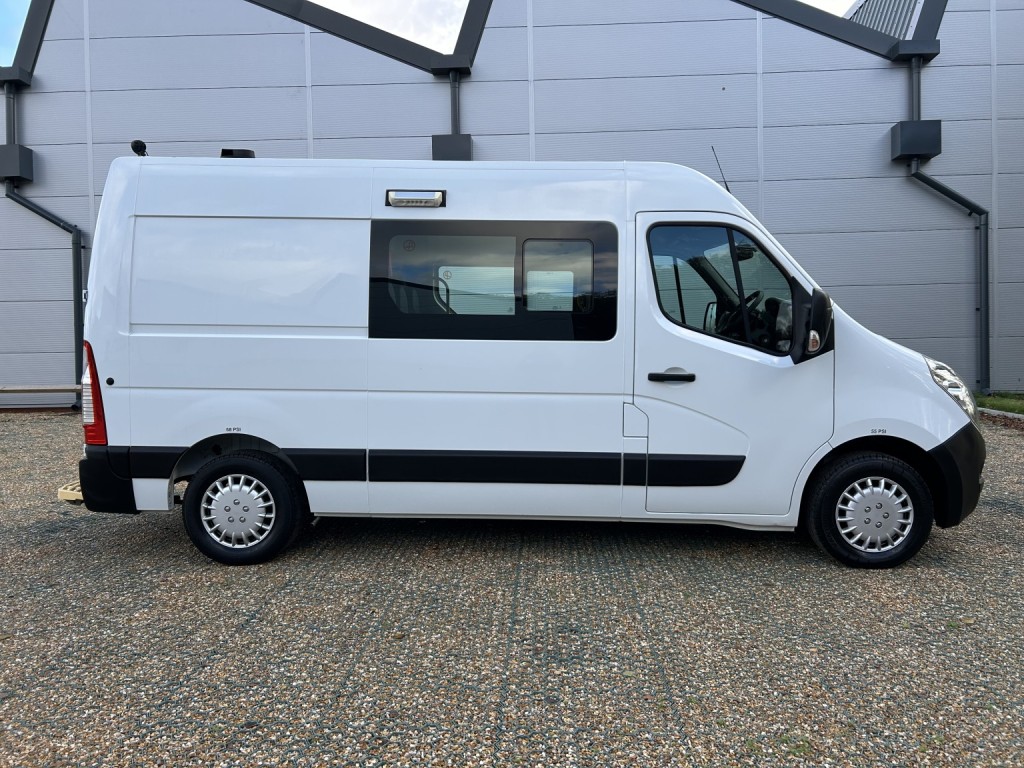 View VAUXHALL MOVANO 2.3 CDTi WELFARE CREWCAB