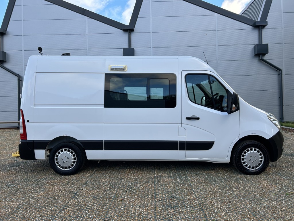 View VAUXHALL MOVANO 2.3 CDTi WELFARE CREWCAB