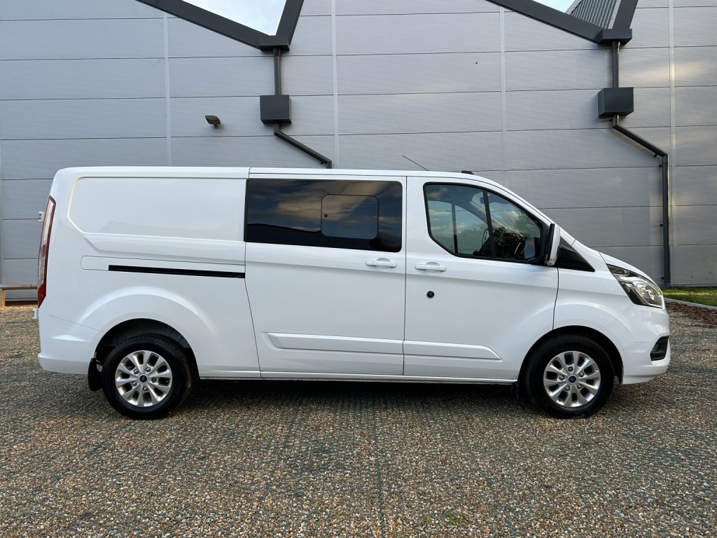 View FORD TRANSIT CUSTOM  300 Limited 2.0 130 Crew Cab L2 LWB 