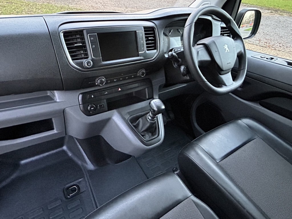 PEUGEOT EXPERT 2.0 BlueHDi 1400 Professional 2021