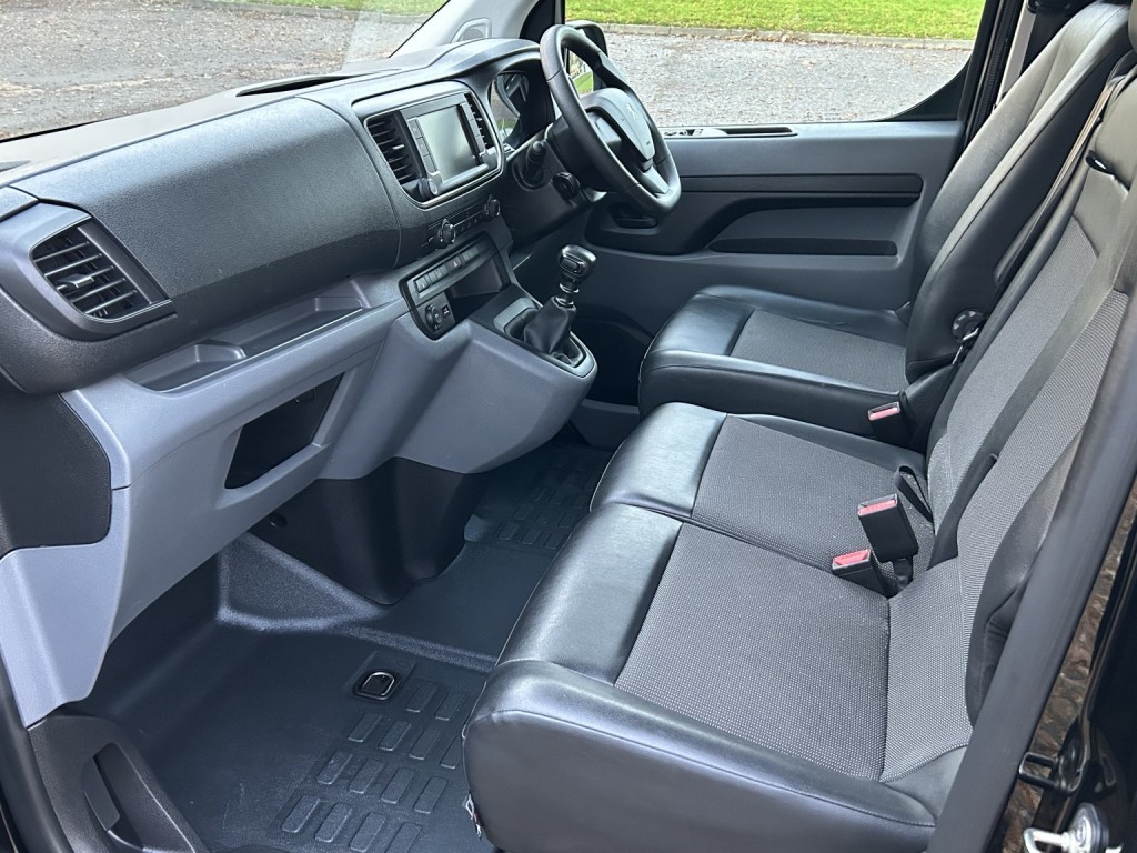 PEUGEOT EXPERT 2.0 BlueHDi 1400 Professional 2021