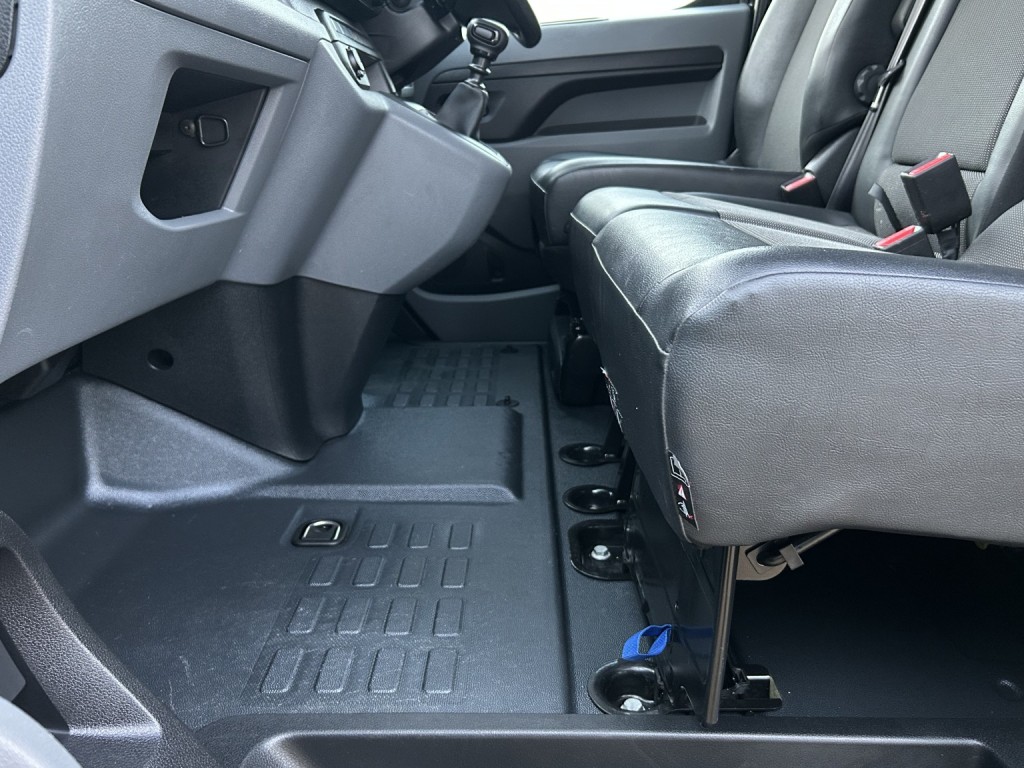 PEUGEOT EXPERT 2.0 BlueHDi 1400 Professional 2021