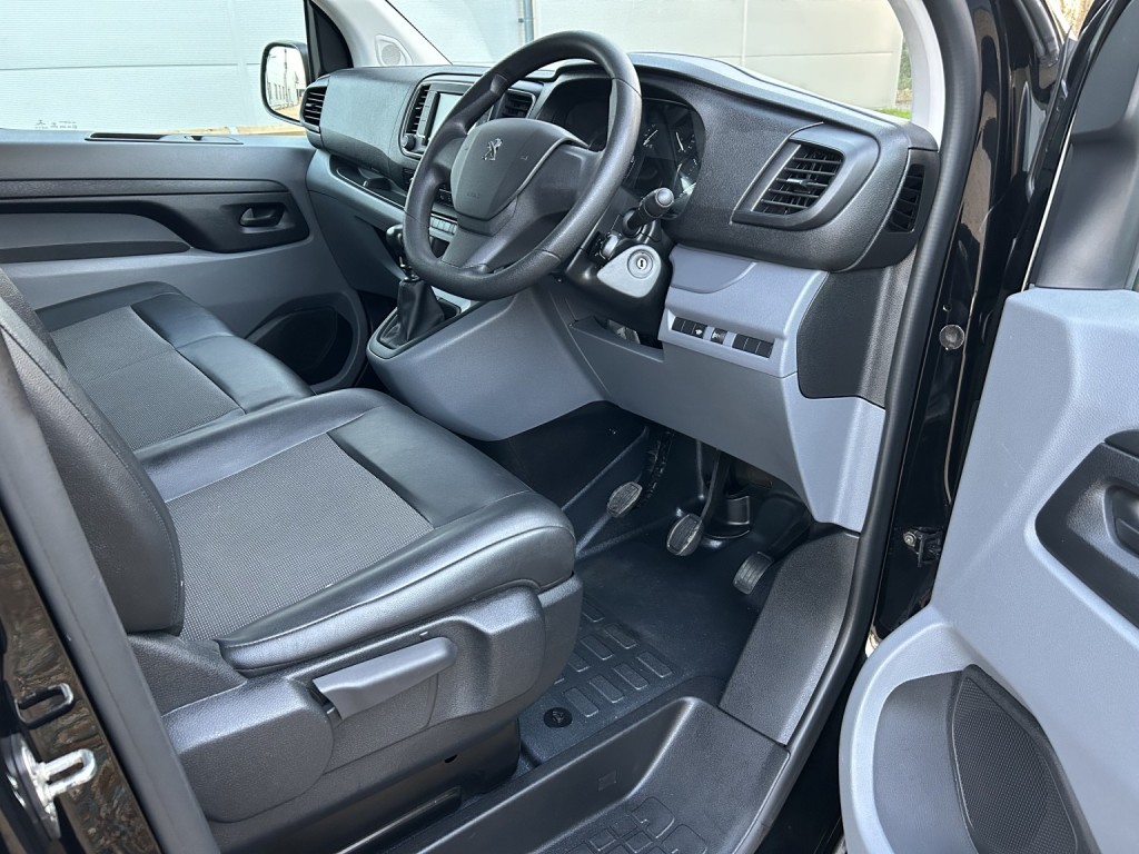 PEUGEOT EXPERT 2.0 BlueHDi 1400 Professional 2021