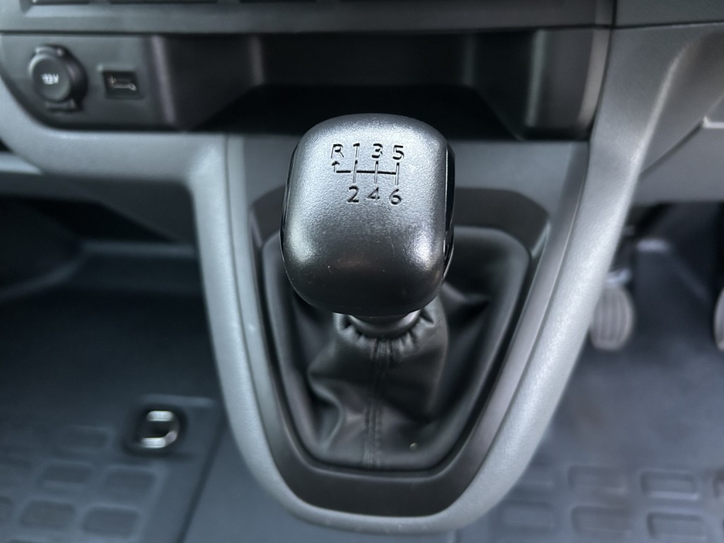 PEUGEOT EXPERT 2.0 BlueHDi 1400 Professional 2021