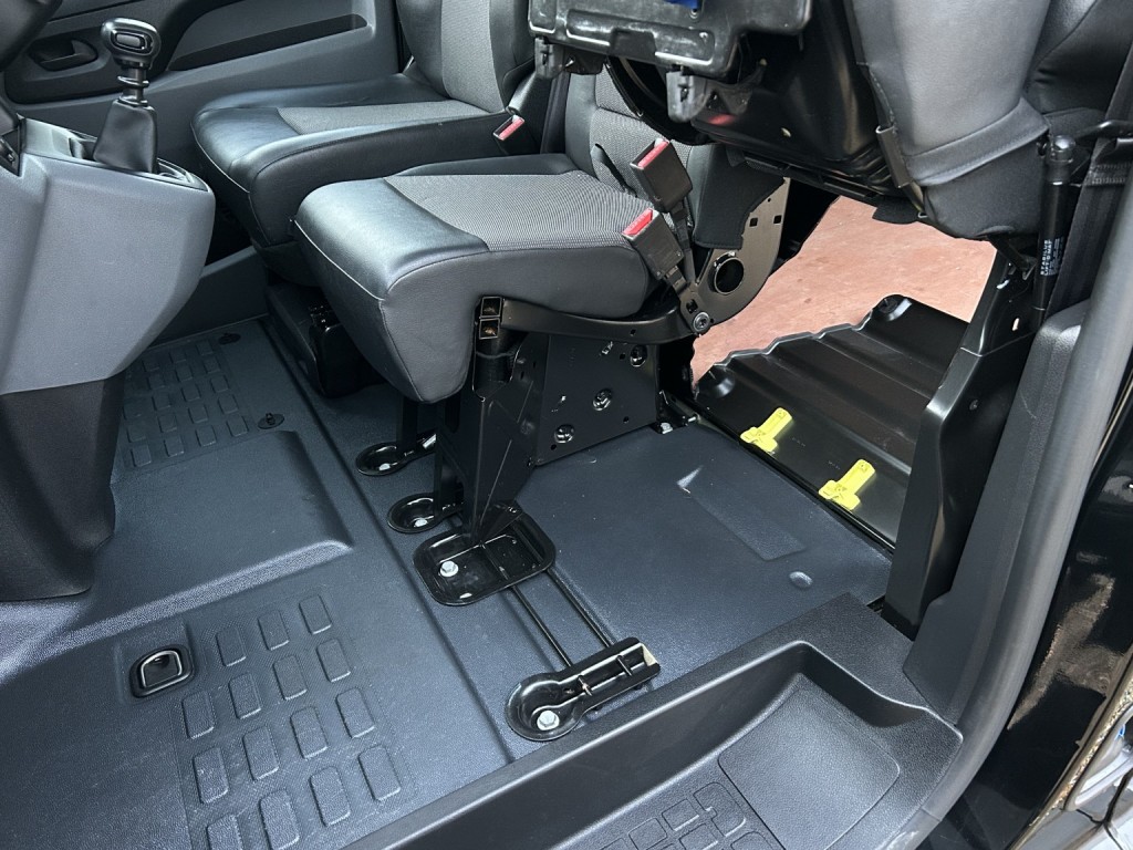 PEUGEOT EXPERT 2.0 BlueHDi 1400 Professional 2021