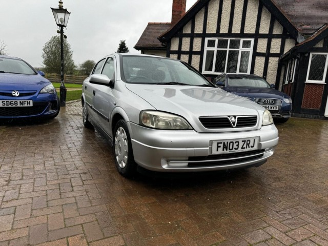 VAUXHALL ASTRA 1.4i 16v LS 5dr