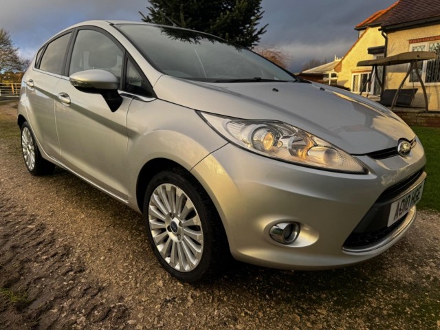 FORD FIESTA 1.4 Titanium 5dr