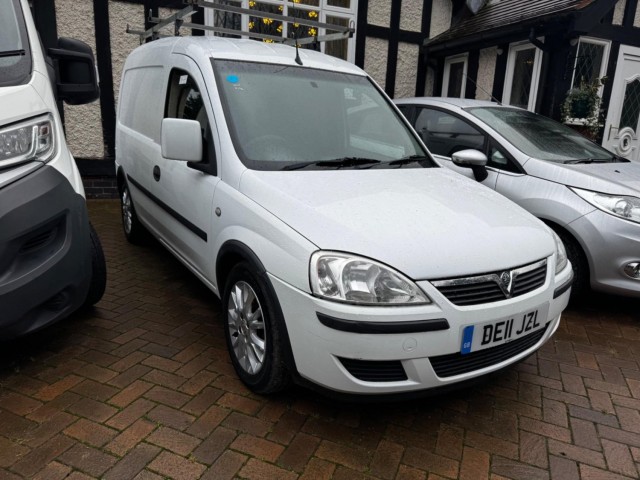 VAUXHALL COMBO 1.3 CDTi 1700 16v SE 3dr