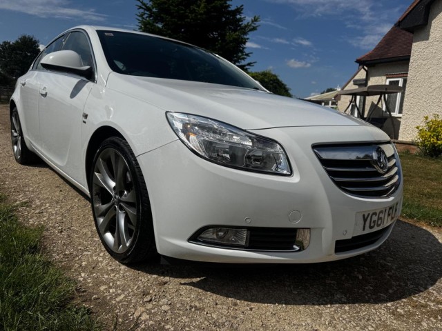 VAUXHALL INSIGNIA 2.0 CDTi ecoFLEX SRi Nav Euro 5 (s/s) 5dr