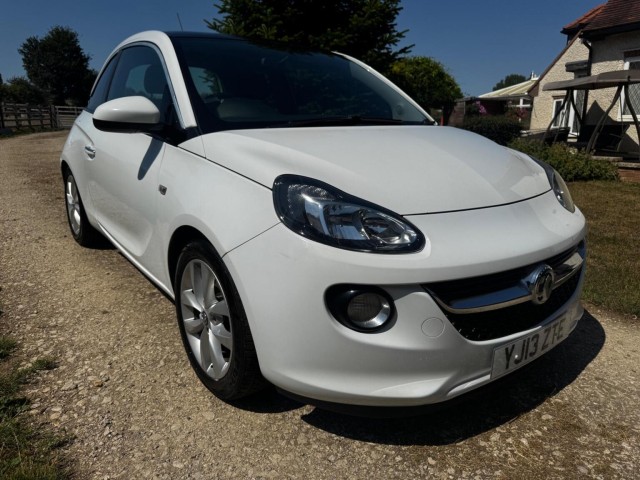 VAUXHALL ADAM 1.2 16v GLAM Euro 5 3dr (5 Seat)