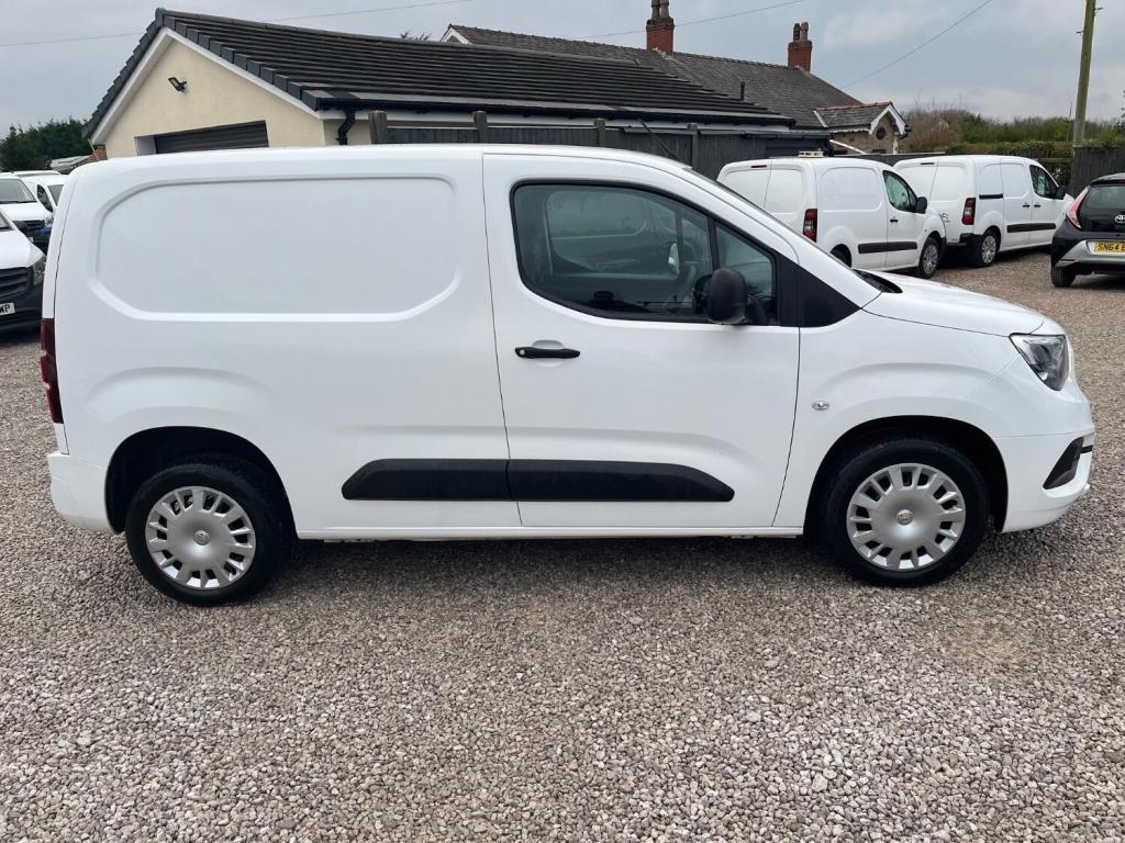 VAUXHALL COMBO