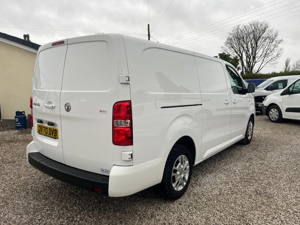 VAUXHALL VIVARO